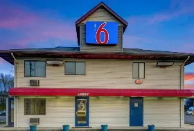 Photograph of Motel 6, Carlisle