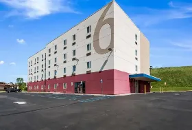 Photograph of Motel 6, Wilkes Barre