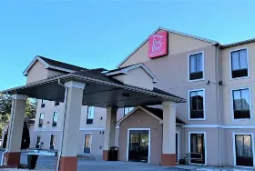 Photograph of Red Roof Inn & Suites, Mifflinville