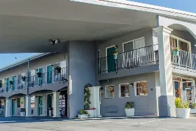 Photograph of Continental Inn, Lancaster