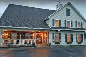Photograph of Country Living Inn, Lancaster