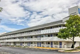 Photograph of Motel 6, York