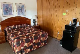 Photograph of Browns Hill Tavern & Motel, Mill Hall