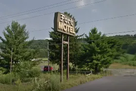 Photograph of Fort Motel, Orwigsburg