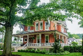 Photograph of Maple Shade Mansion, Brockway