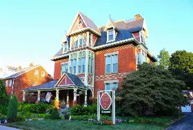 Photograph of Spencer House Bed & Breakfast, Erie