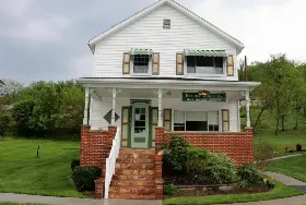 Photograph of Bright Morning Bed & Breakfast, West Newton