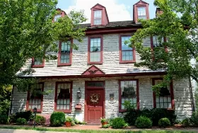 Photograph of Limestone Inn, Strasburg