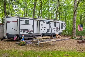 Photograph of Campers Paradise Campground & Cabins, Sigel
