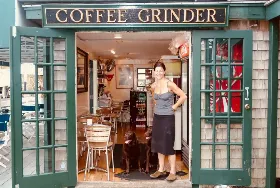 Photograph of Coffee Grinder, Newport
