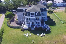 Photograph of Payne's Harbor View Inn, Block Island
