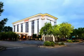 Photograph of Hampton Inn, Columbia