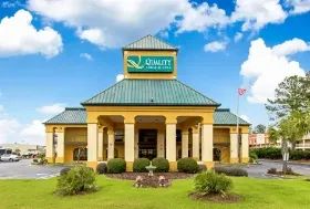 Photograph of Quality Inn, Florence