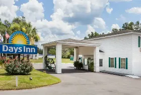Photograph of Days Inn, Hampton