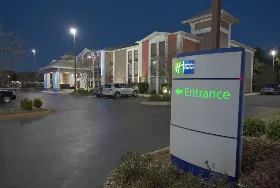 Photograph of Holiday Inn Express, Anderson