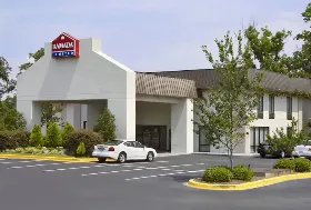 Photograph of Ramada Limited Columbia, Columbia