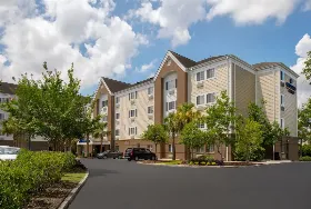 Photograph of Candlewood Suites, North Charleston