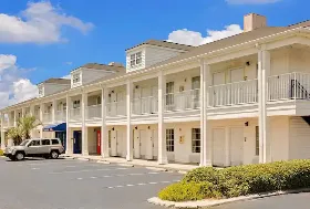Photograph of Baymont By Wyndham,