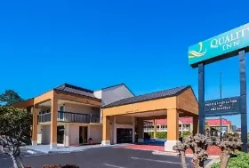 Photograph of Quality Inn, Dillon