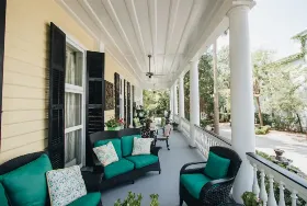 Photograph of The Governor's House Inn, Charleston