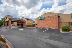Photograph of Quality Inn ( West ), West Columbia