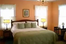 Photograph of Oak Manor Inn, Hartsville