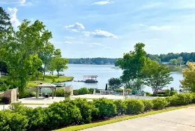 Photograph of Lake Greenwood Motorcoach Resort, Cross Hill
