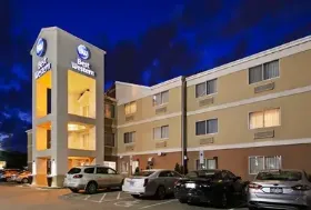 Photograph of Best Western Empire Towers, Sioux Falls