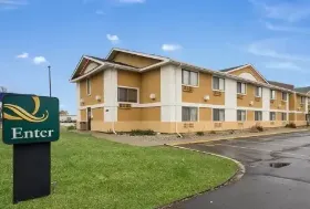 Photograph of Quality Inn, Sioux Falls