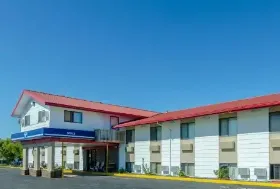 Photograph of Rodeway Inn, Mitchell