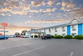 Photograph of Econo Lodge, Oacoma