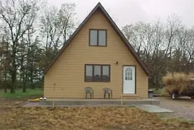 Photograph of Broken Willow Lodge, Springfield