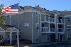 Photograph of Intown Suites Airport, Chattanooga