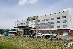 Photograph of Holiday Inn Express, Springfield
