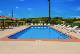 Photograph of Quality Inn, Dandridge