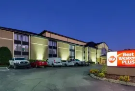 Photograph of Best Western Cedar Bluff Inn, Knoxville