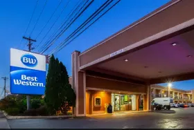 Photograph of Best Western Thunderbird Motel, Cookeville