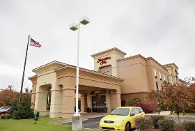 Photograph of Hampton Inn, Martin