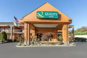 Photograph of Quality Inn, Johnson City
