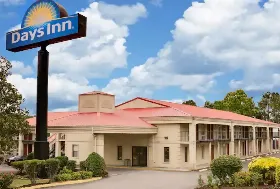 Photograph of Days Inn, Cleveland