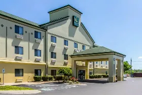 Photograph of Quality Inn, La Vergne