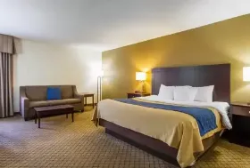 Photograph of Quality Inn Exit 4, Clarksville