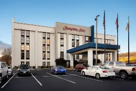 Photograph of Hampton Inn, Bristol