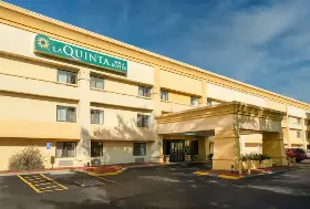 Photograph of La Quinta Inn & Suites by Wyndham Nashville Airport, Nashville