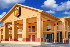 Photograph of Super 8, Nashville