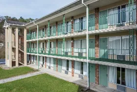 Photograph of Days Inn, Jellico