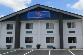 Photograph of Motel 6, Chattanooga