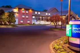 Photograph of Holiday Inn Express, Nashville