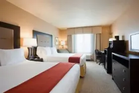 Photograph of Holiday Inn Express, Bonham