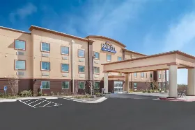 Photograph of Baymont by Wyndham Midland Center, Midland